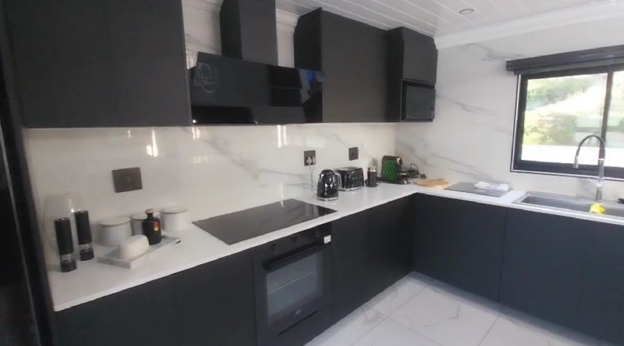 4 Bedroom Property for Sale in Worcester Rural Western Cape